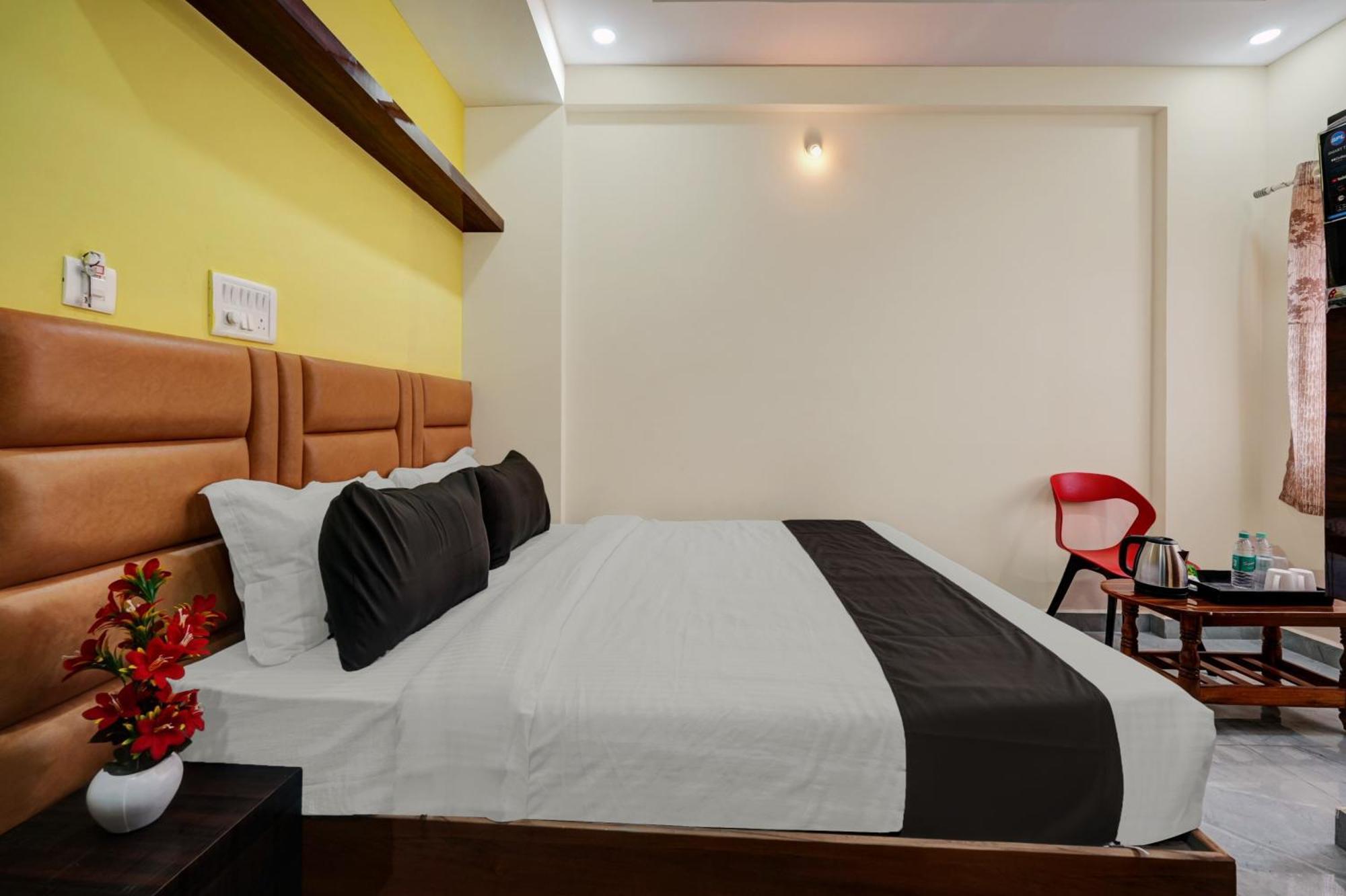 Collection O Utsav Grand Hotel Bangalore Exterior photo
