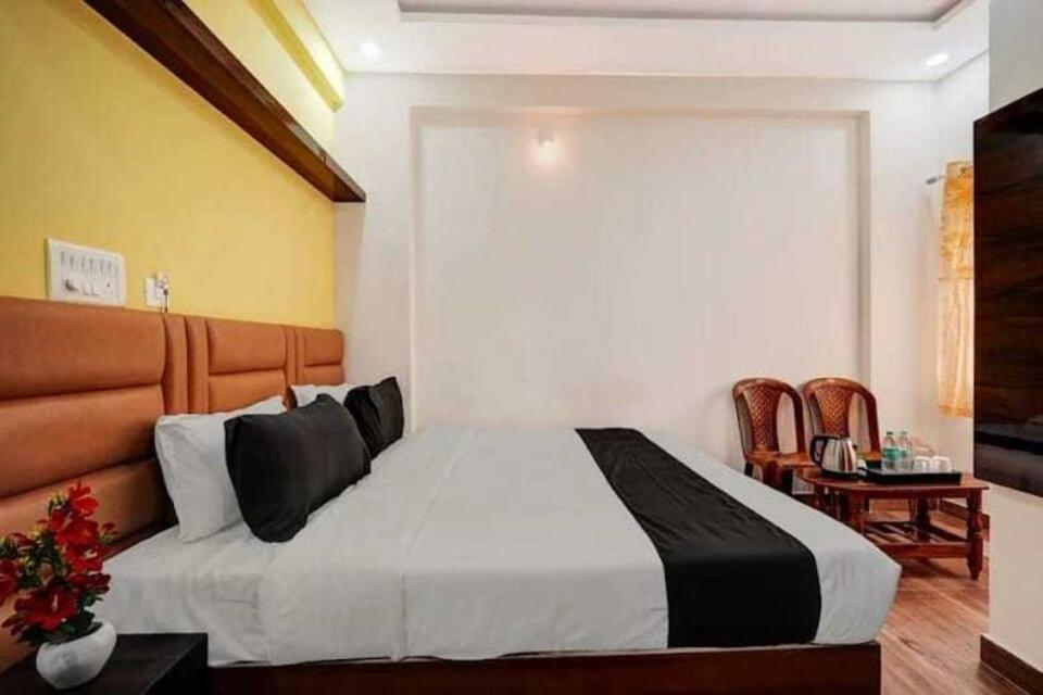 Collection O Utsav Grand Hotel Bangalore Exterior photo