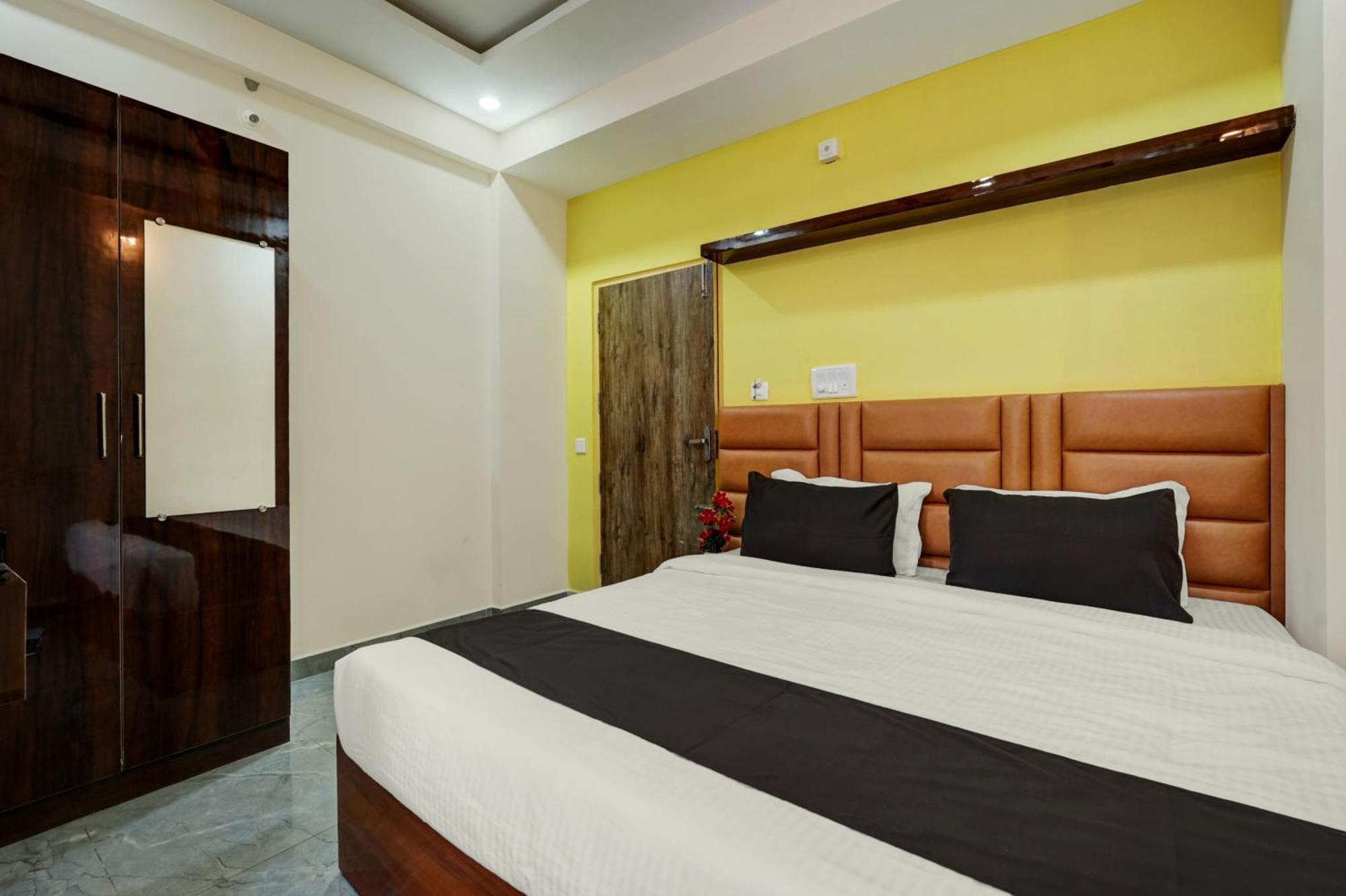 Collection O Utsav Grand Hotel Bangalore Exterior photo