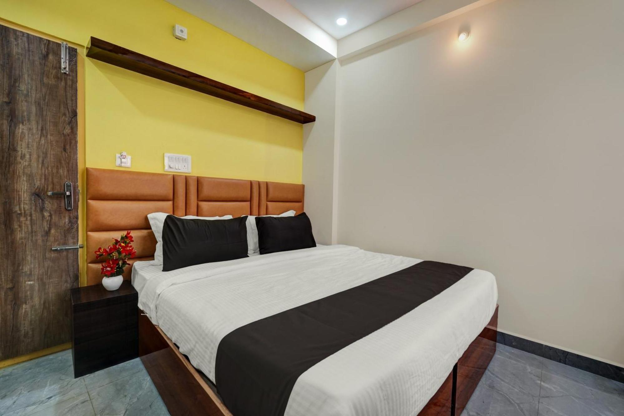 Collection O Utsav Grand Hotel Bangalore Exterior photo